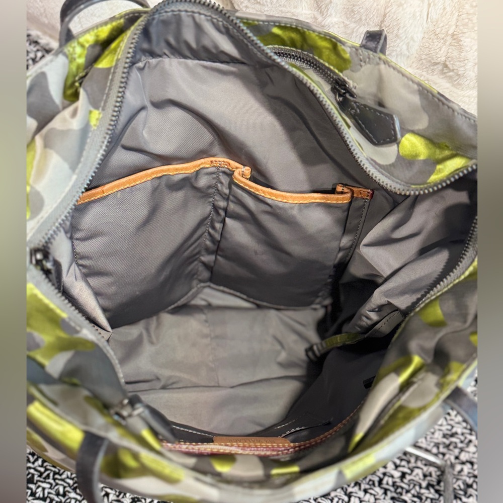 Mz Wallace Bowery Quatro Large Tote Chartreuse Green Gray Citrus Citron Bag - Picture 8 of 15